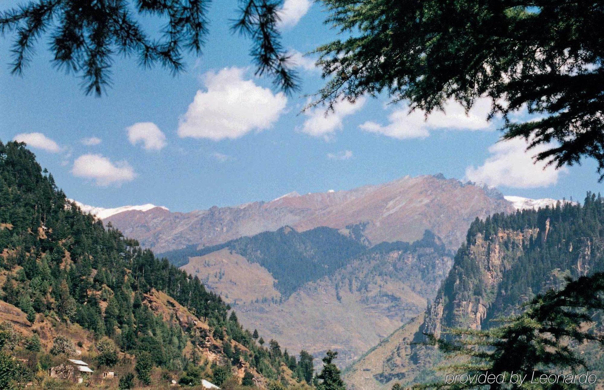 Hotel Club Mahindra Snow Peaks Manali Exterior foto